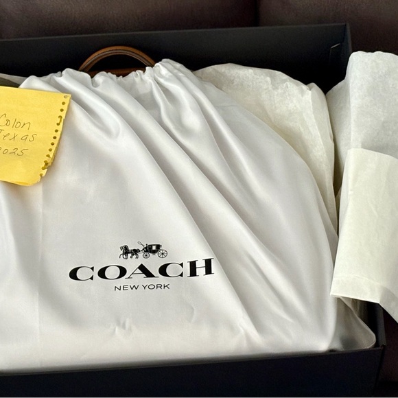 Coach Empire 40 Carryall - Picture 2 of 16